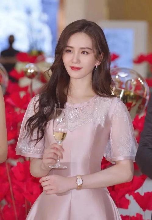 一线吃瓜 娱乐圈 by,一线吃瓜，揭秘幕后真相